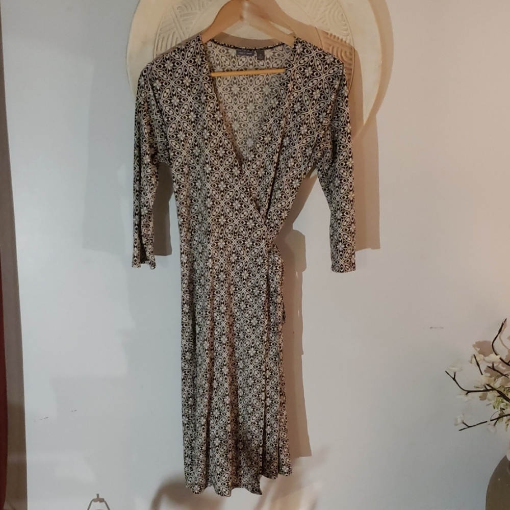 Apt 9 wrap dress